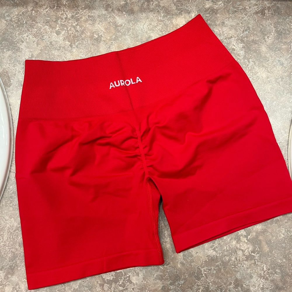 Aurola gym shorts